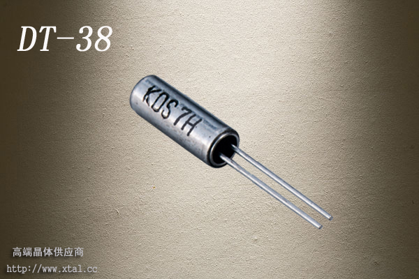 1TC125DFNS026 DT-38 32.768KHz时钟晶振 3x8晶振 12.5PF 20PPM